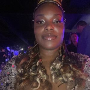 Meet your Posher, Lisa h